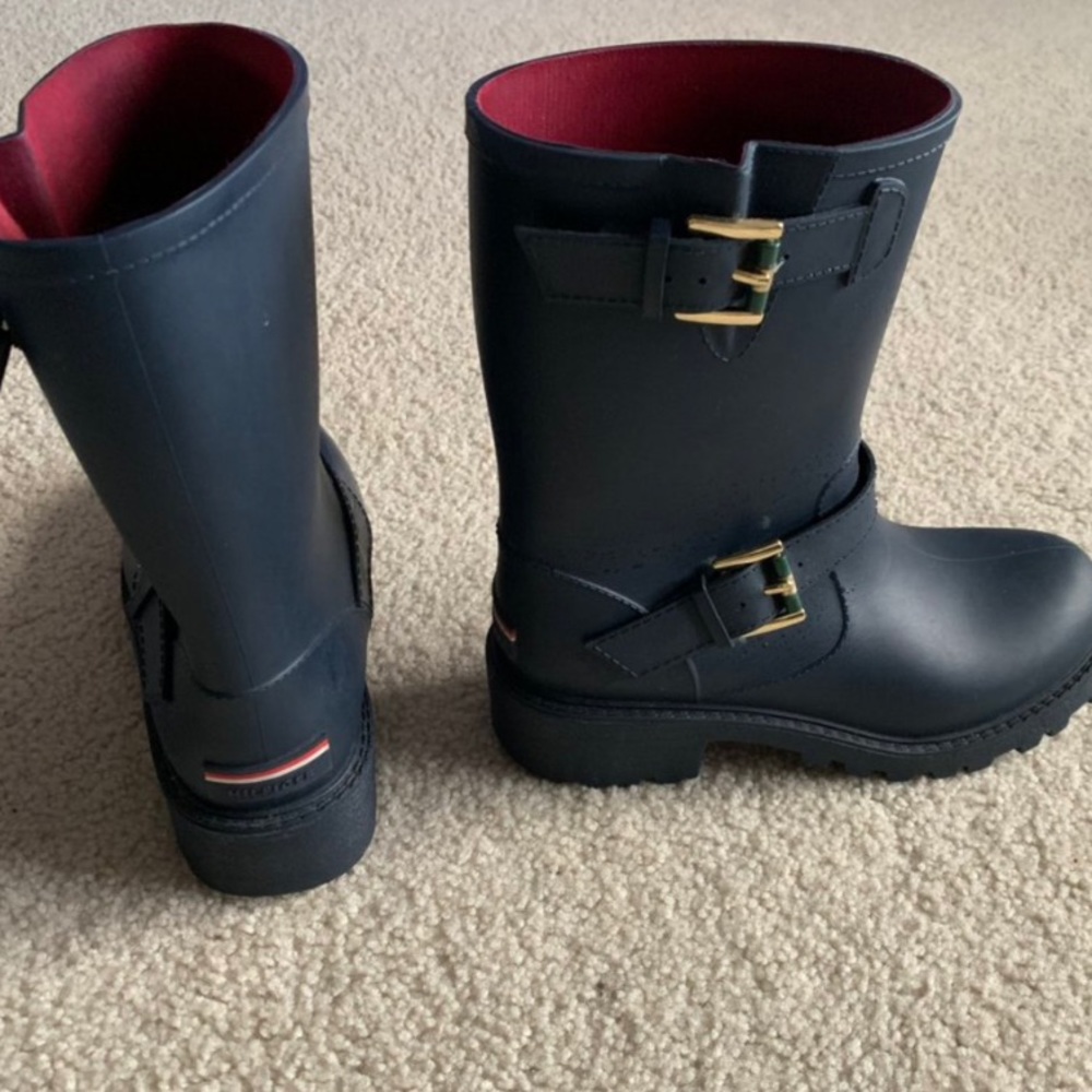 Tommy Hilfiger rain boots!